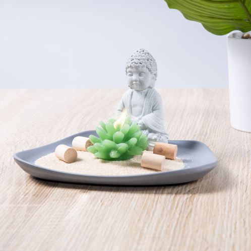Buda sentado en un plato