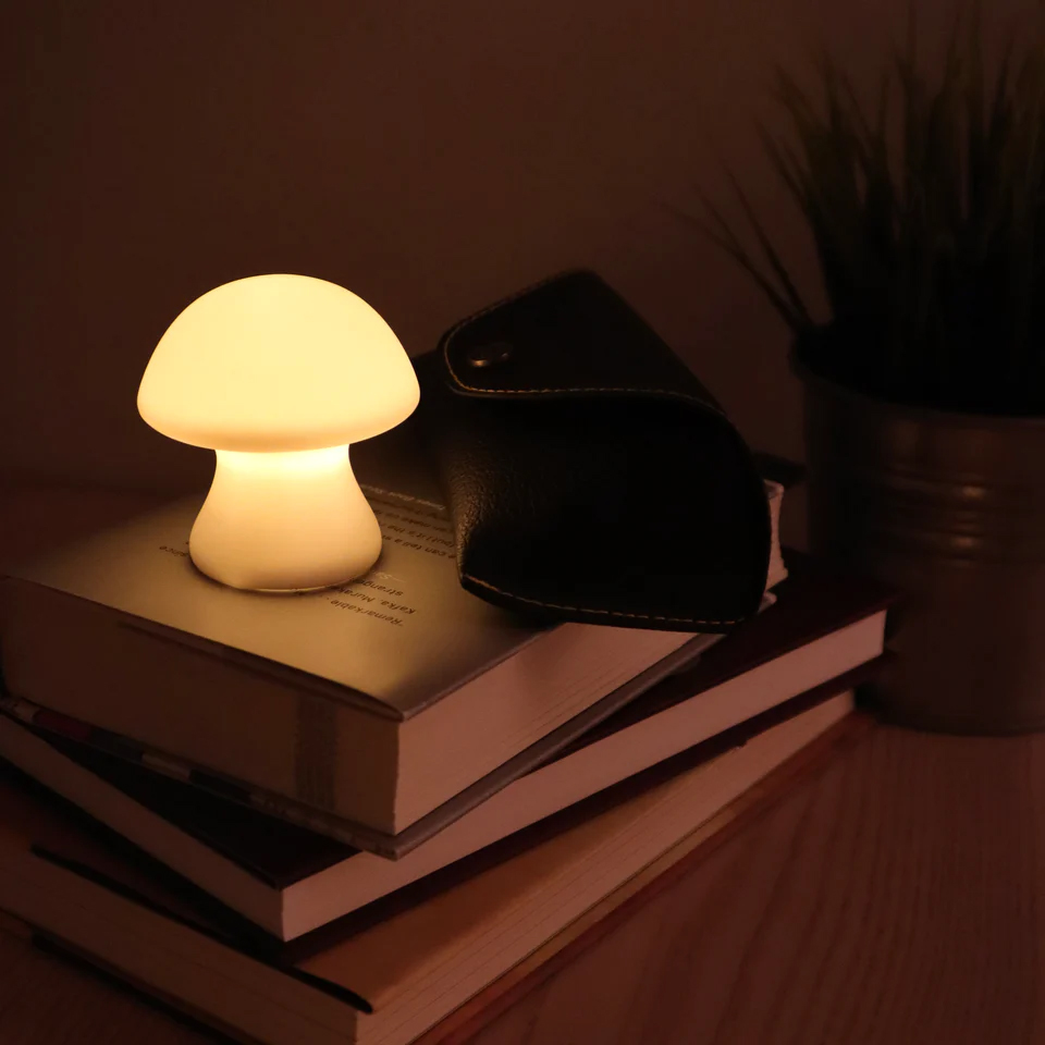 Mushroom LED lamp