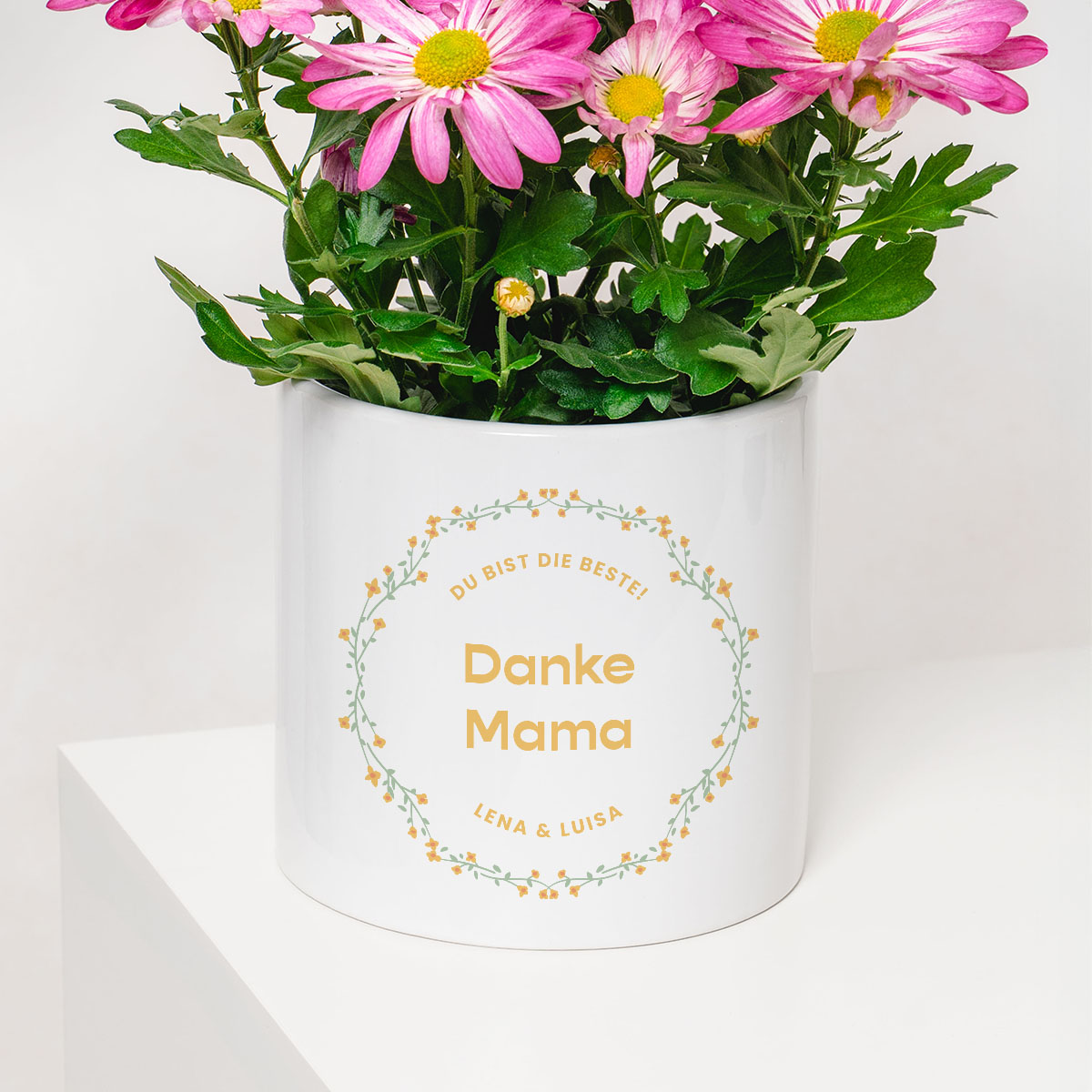 Personalisierbarer Blumentopf mit Text und Kranz