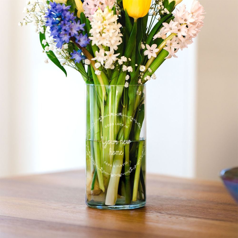 Personalised Vase with Text and Wreath