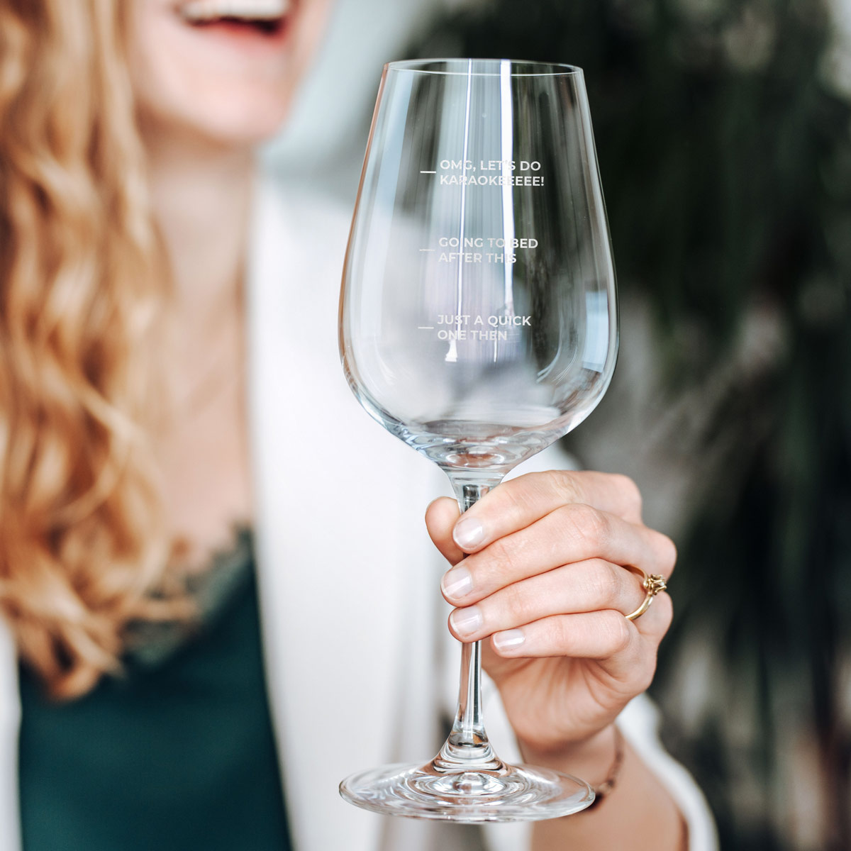 Personalised wine measure glass